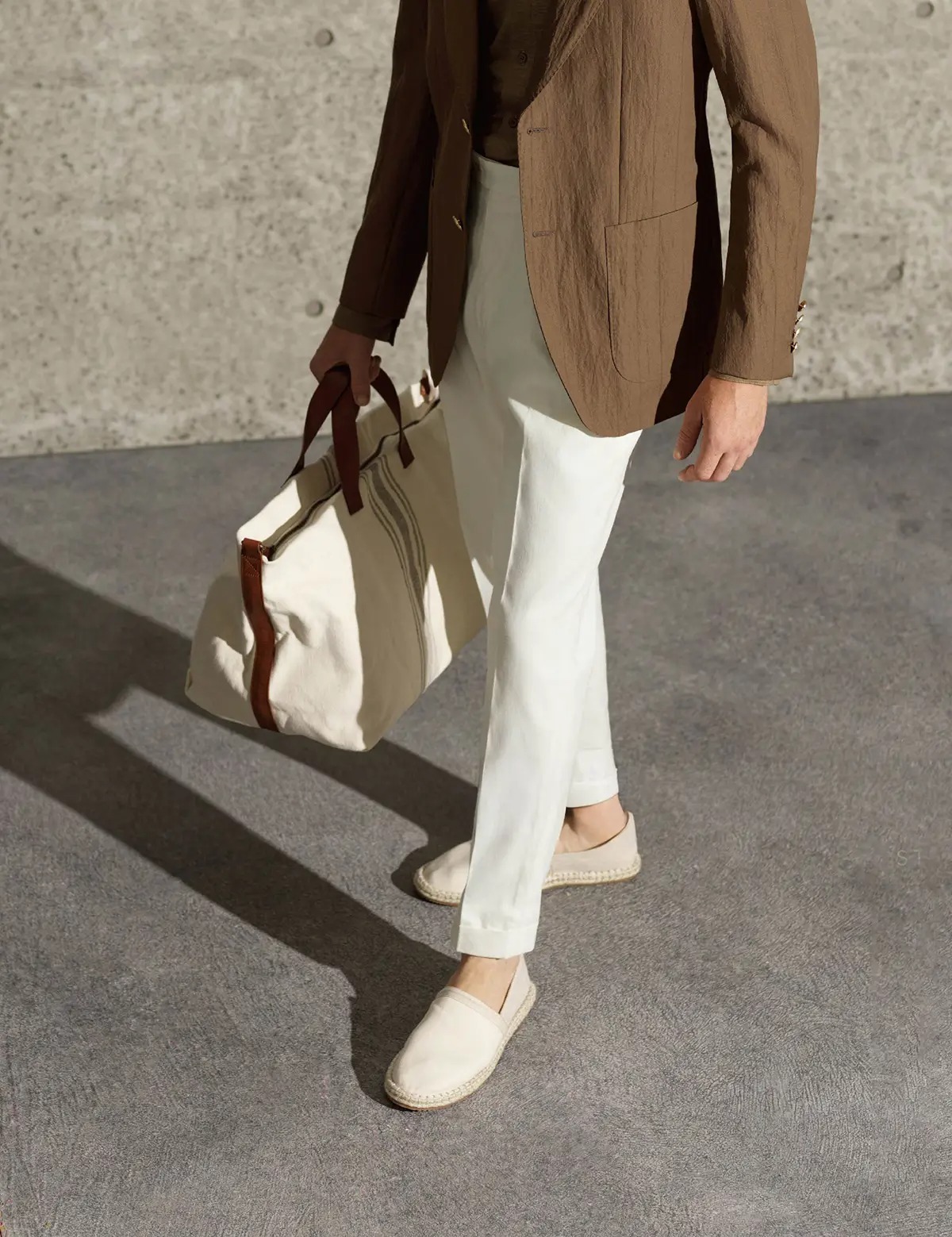 Slim Fit Vs. Classic Fit Formal Men Trousers – What Works Best?